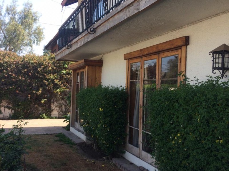 Excelente y amplia casa ubicada en Barrio El Tenis